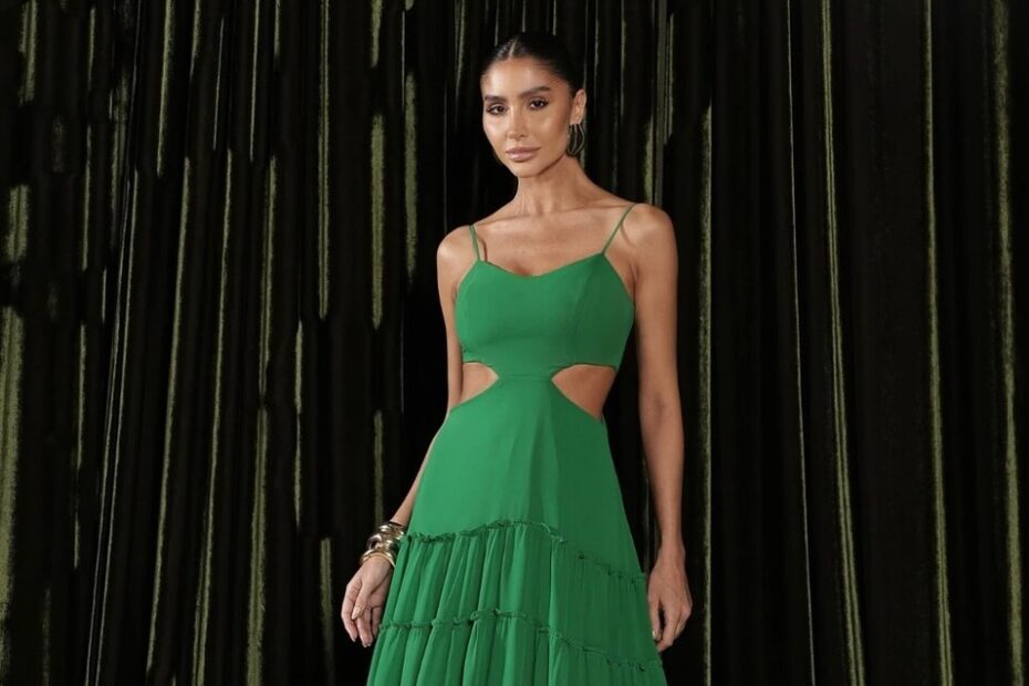 vestido-verde-combina-com-que-cor-de-sapato-e-bolsa