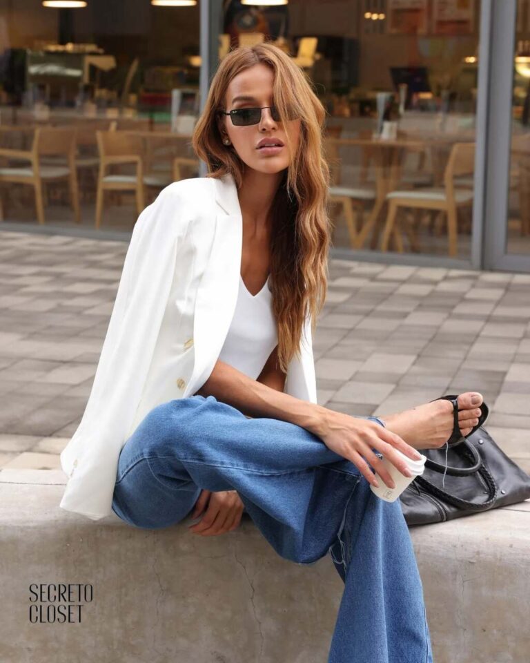 Blazer com calça jeans: combinações elegantes para qualquer ocasião